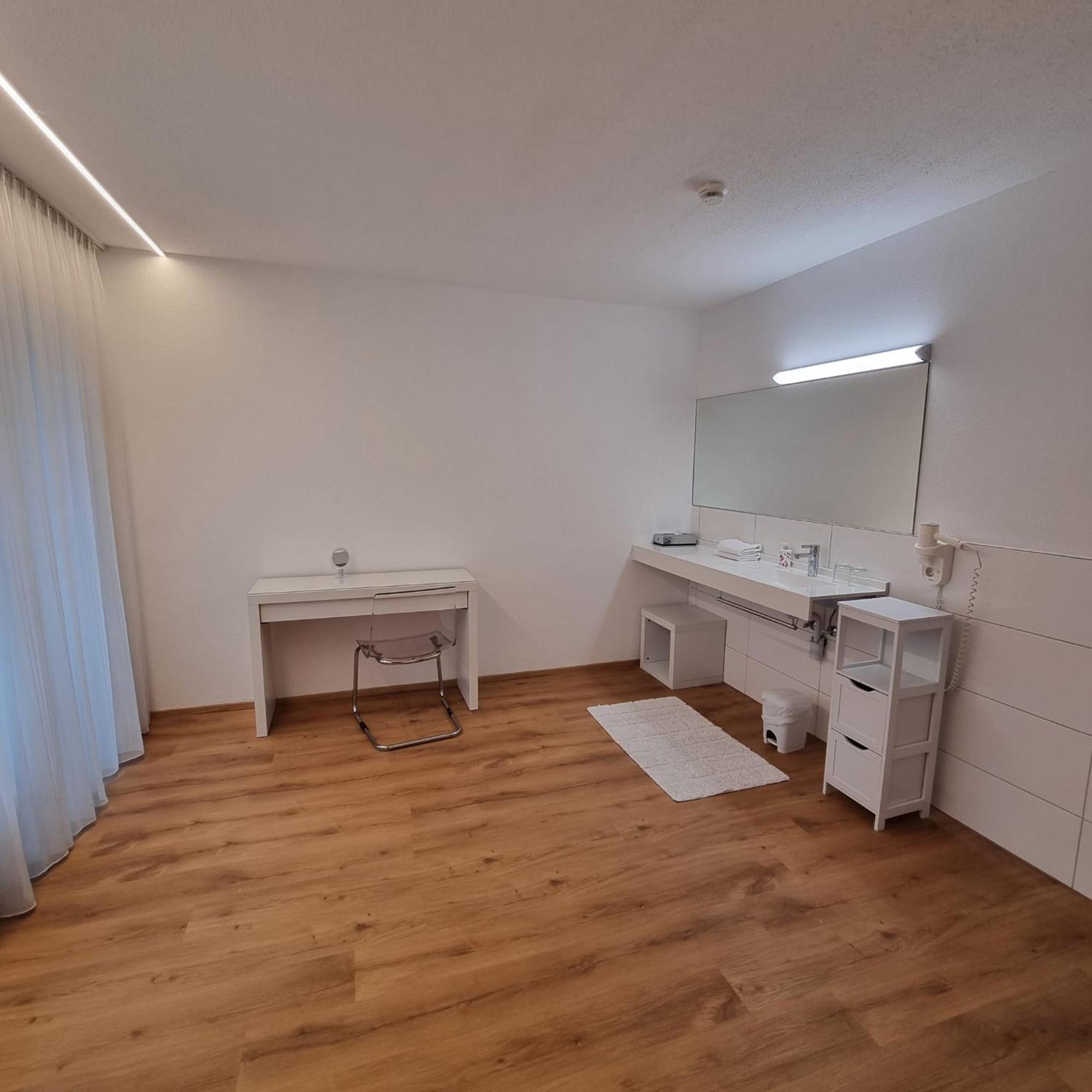 Hotel Central Bregenz Bagian luar foto