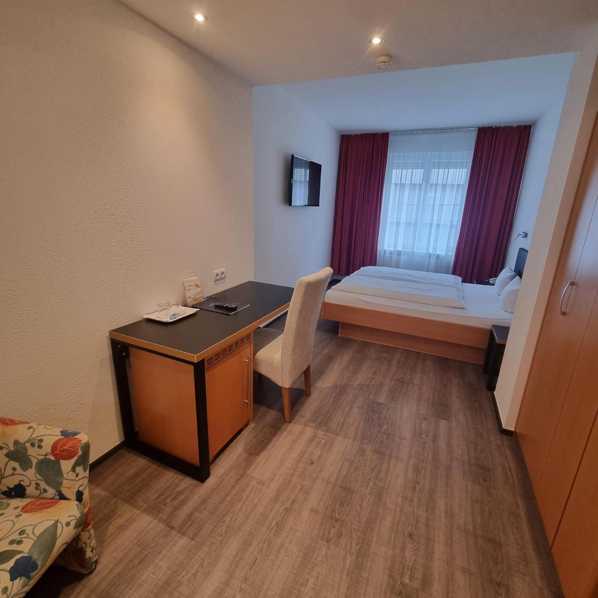 Hotel Central Bregenz Bagian luar foto