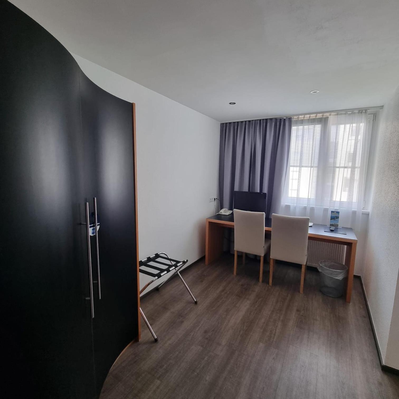 Hotel Central Bregenz Bagian luar foto