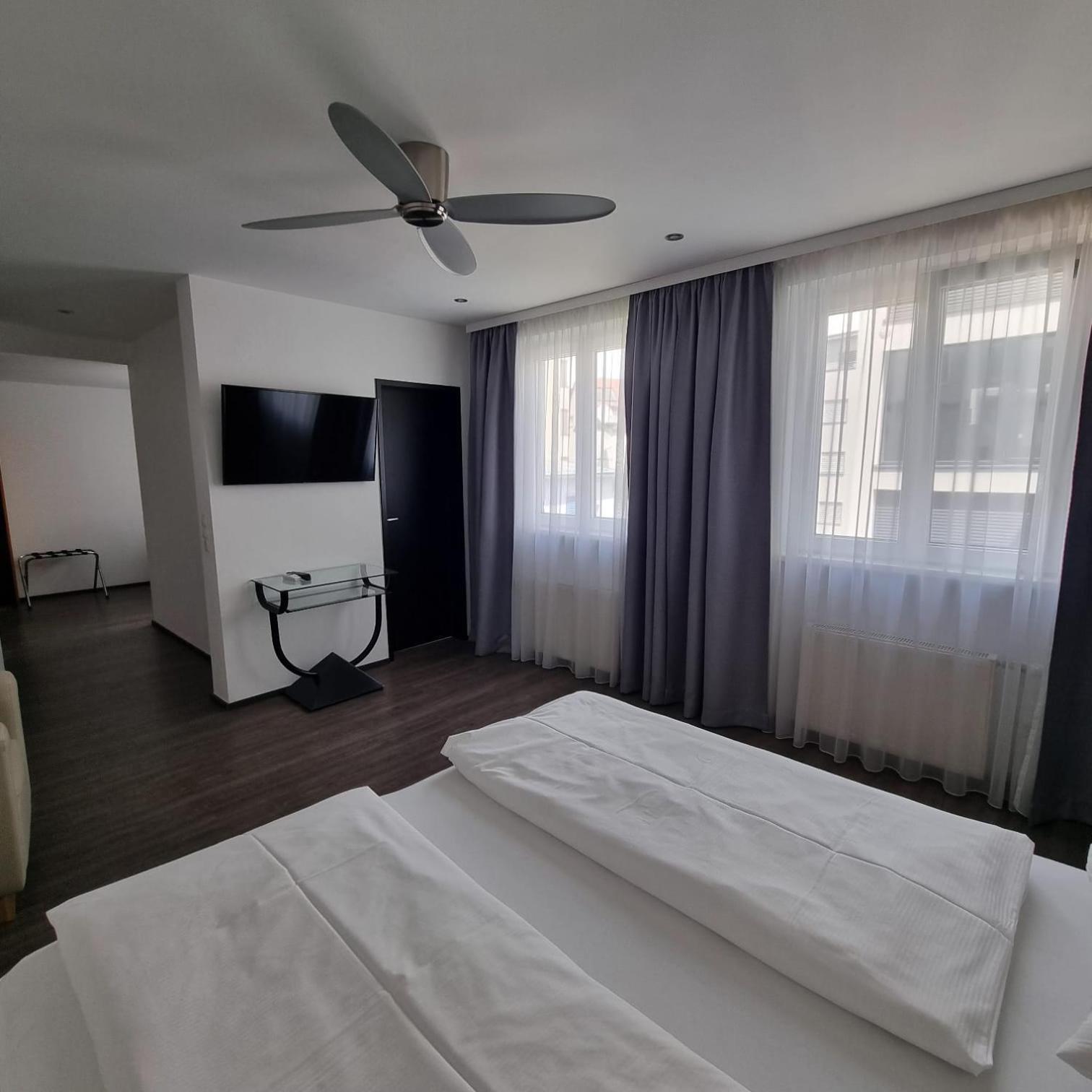 Hotel Central Bregenz Bagian luar foto