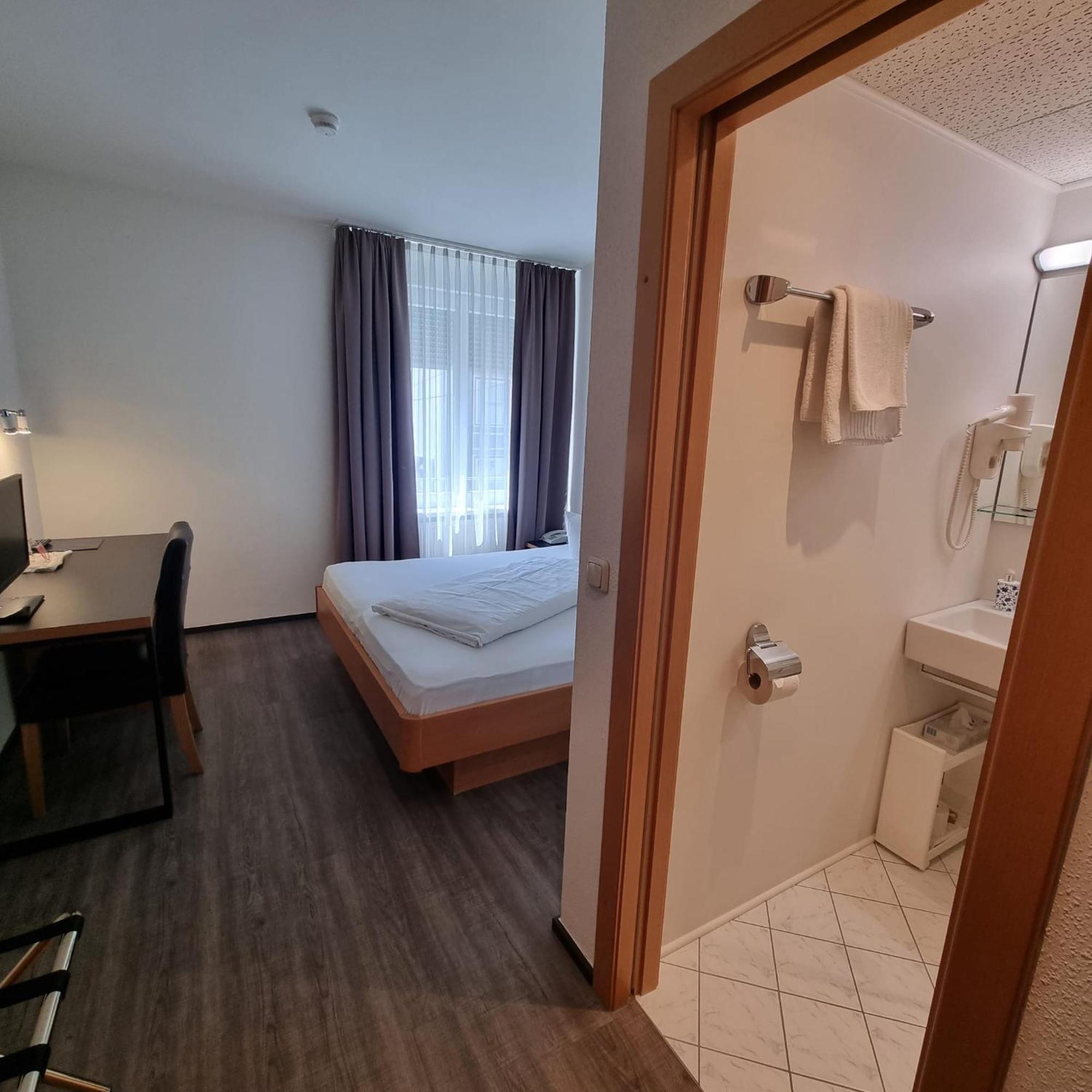 Hotel Central Bregenz Bagian luar foto
